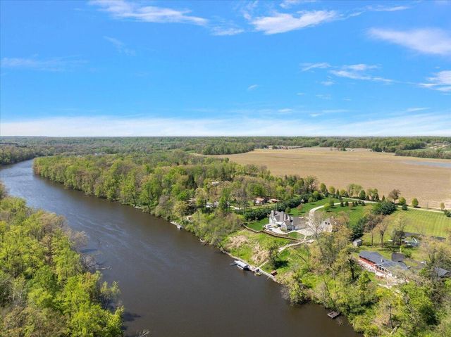 13741 S Indian Springs Road, Buchanan, MI 49107