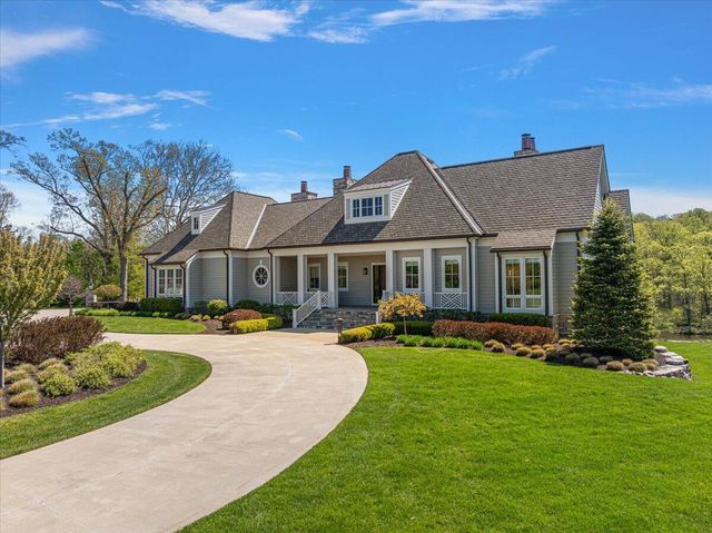 13741 S Indian Springs Road, Buchanan, MI 49107