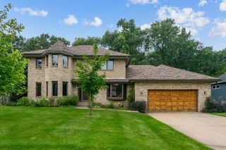 3693 Oak Creek Drive W, Vadnais Heights, MN 55127