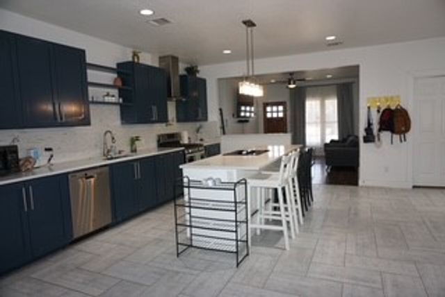 134 W Cober Drive, Grand Prairie, TX 75051