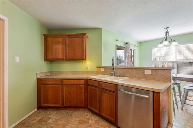 1606 Withers Way, Krum, TX 76249