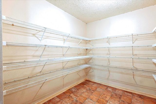 1606 Withers Way, Krum, TX 76249