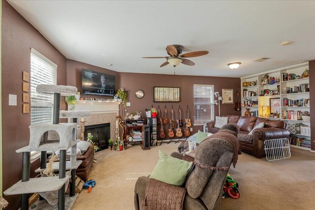 1606 Withers Way, Krum, TX 76249