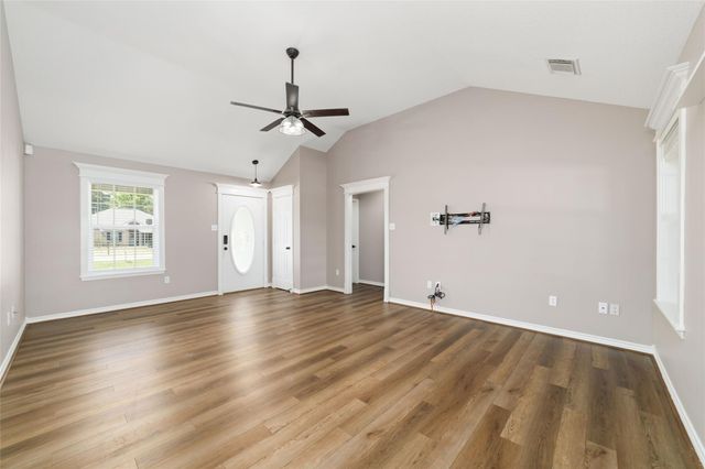 45 County Road 2208, Cleveland, TX 77327