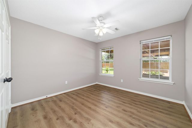 45 County Road 2208, Cleveland, TX 77327