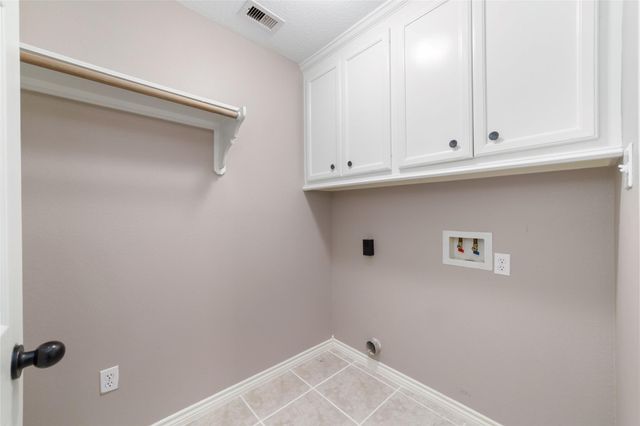 45 County Road 2208, Cleveland, TX 77327