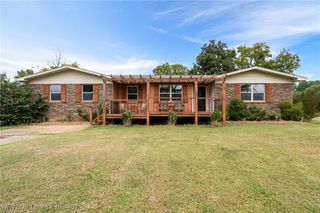 510 Newberry Road, Alma, AR 72921