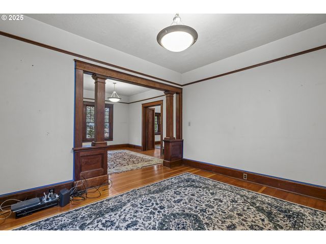 482 EWALD Ave Se, Salem, OR 97302