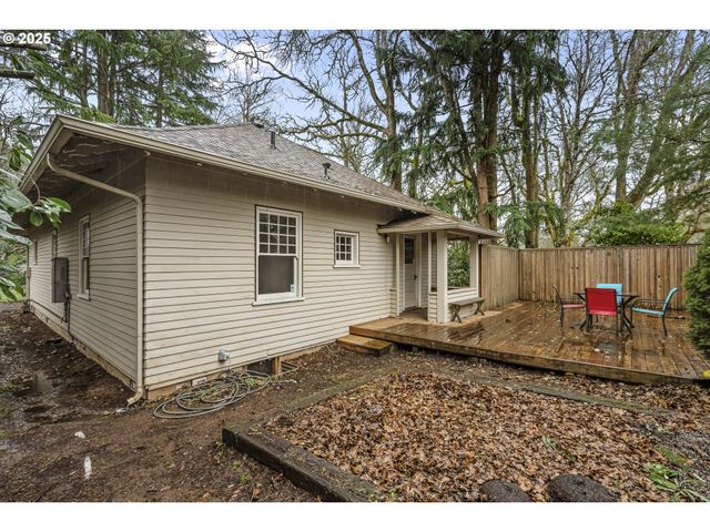 482 EWALD Ave Se, Salem, OR 97302