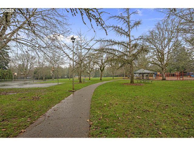 482 EWALD Ave Se, Salem, OR 97302