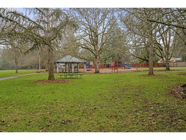 482 EWALD Ave Se, Salem, OR 97302