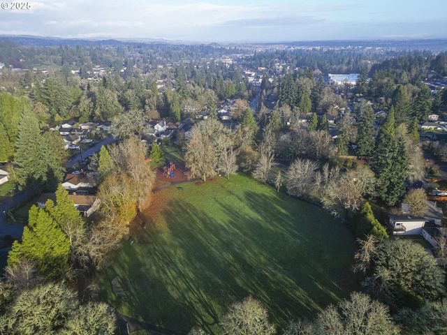 482 EWALD Ave Se, Salem, OR 97302