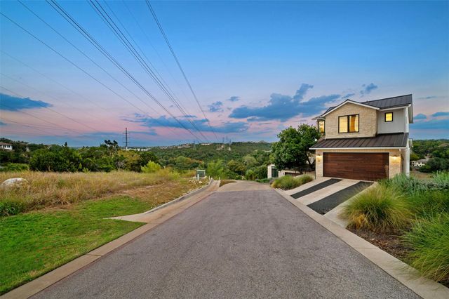 5717 Lost Horizon DR 12, Austin, TX 78759