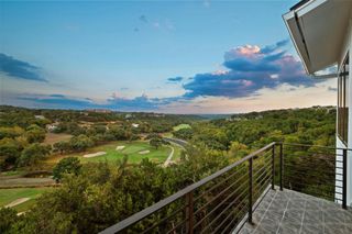 5717 Lost Horizon DR 12, Austin, TX 78759