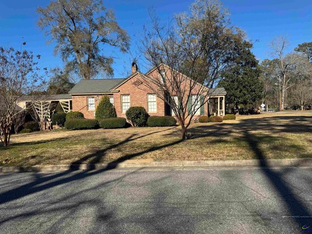 601 Engram Street, Montezuma, GA 31063