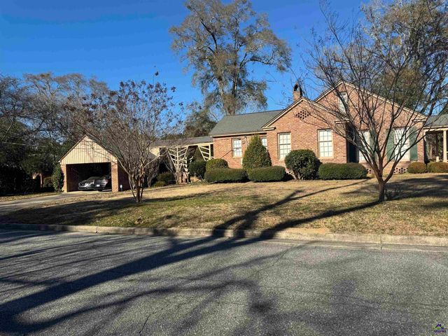 601 Engram Street, Montezuma, GA 31063