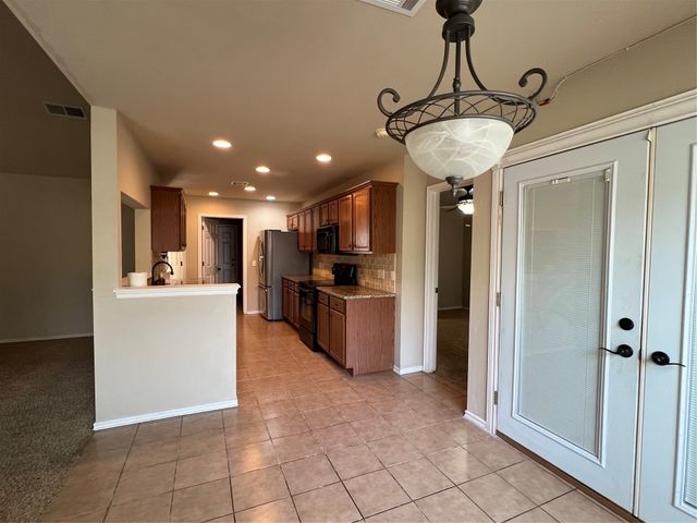 11704 S Gum Avenue, Jenks, OK 74037