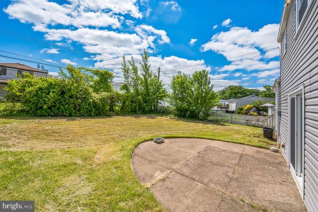 9731 GLENHOPE ROAD, Philadelphia, PA 19115