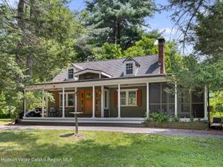 9 Creekside Lane, Rosendale, NY 12472