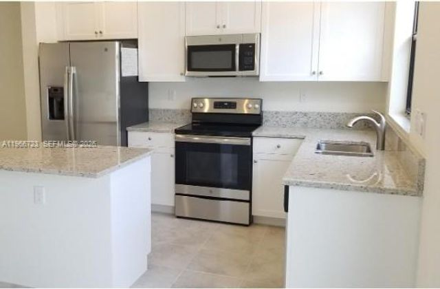 10603 W 34th Ct 10603, Hialeah, FL 33018