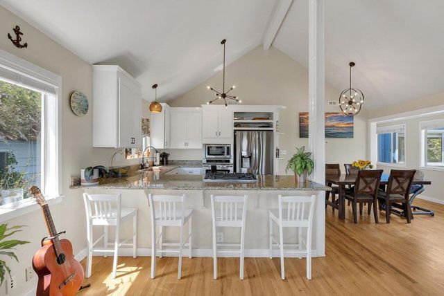 61 Ocean Street, Davenport, CA 95017