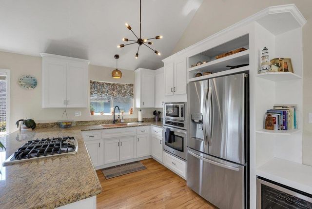61 Ocean Street, Davenport, CA 95017