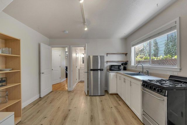 61 Ocean Street, Davenport, CA 95017