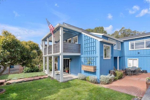 61 Ocean Street, Davenport, CA 95017