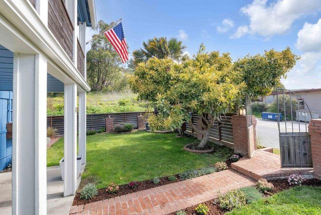 61 Ocean Street, Davenport, CA 95017