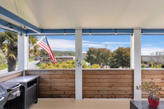 61 Ocean Street, Davenport, CA 95017