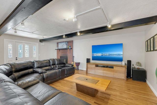 61 Ocean Street, Davenport, CA 95017