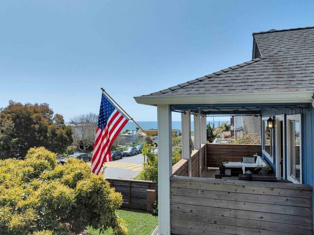 61 Ocean Street, Davenport, CA 95017