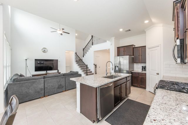 7511 Monarch Forest Lane, Richmond, TX 77469