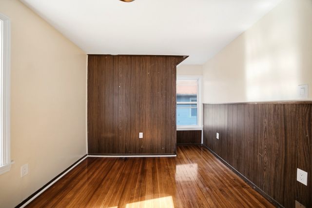 66 Ardmore Street, Springfield, MA 01104