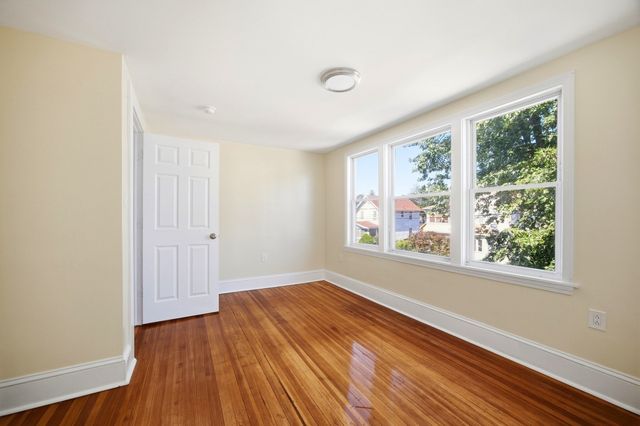 66 Ardmore Street, Springfield, MA 01104