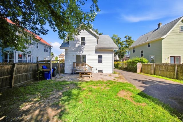 66 Ardmore Street, Springfield, MA 01104