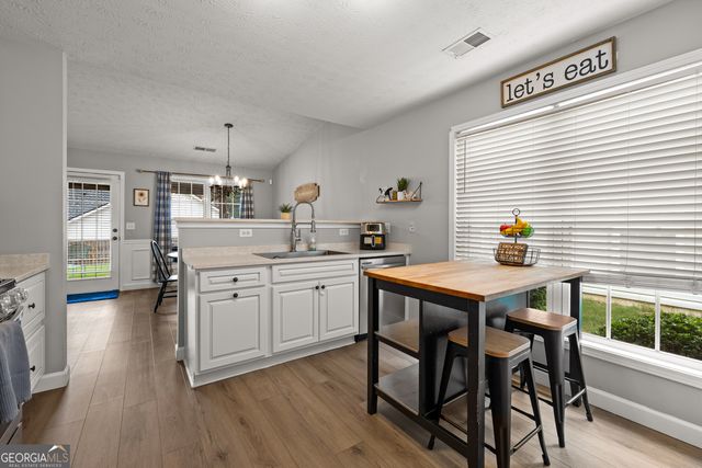 148 Lake Cove Approach, Newnan, GA 30265