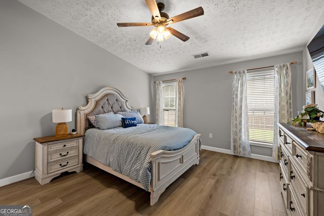 148 Lake Cove Approach, Newnan, GA 30265