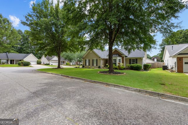 148 Lake Cove Approach, Newnan, GA 30265