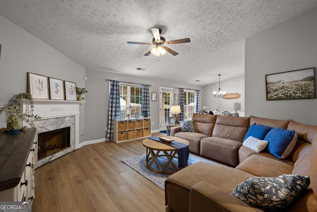 148 Lake Cove Approach, Newnan, GA 30265