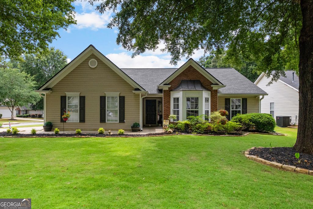 148 Lake Cove Approach, Newnan, GA 30265