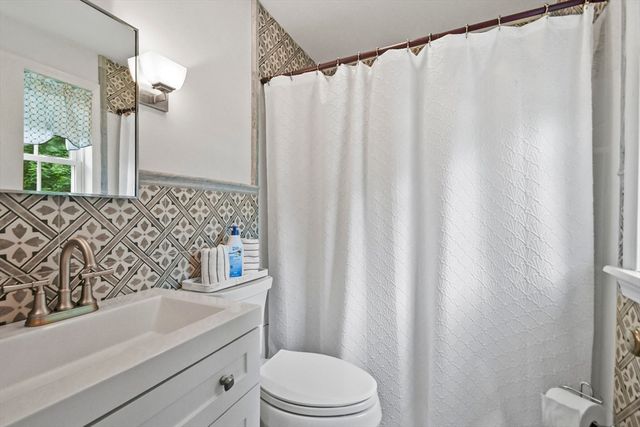17 Bancroft Street, Auburn, MA 01501