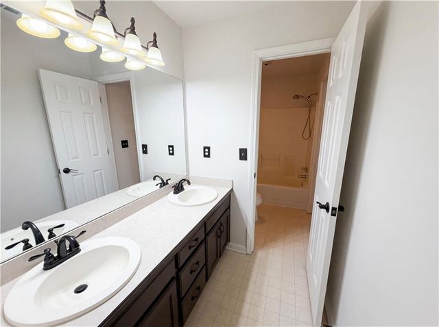 1259 Stewart Lake Court, Monroe, GA 30655