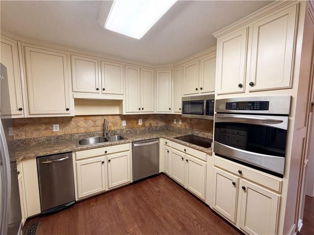 1259 Stewart Lake Court, Monroe, GA 30655