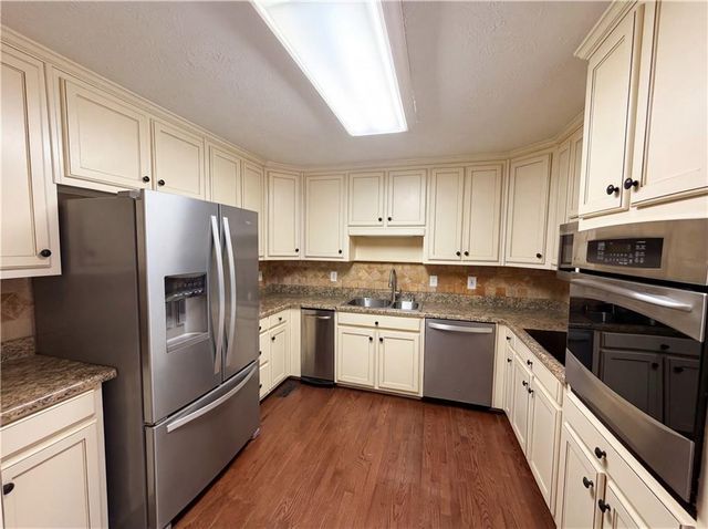 1259 Stewart Lake Court, Monroe, GA 30655