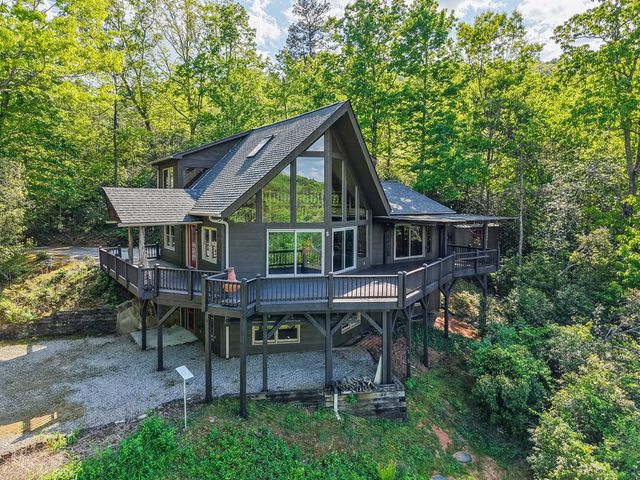 410 Falling Springs, Tiger, GA 30576