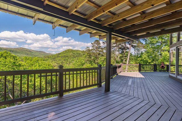 410 Falling Springs, Tiger, GA 30576
