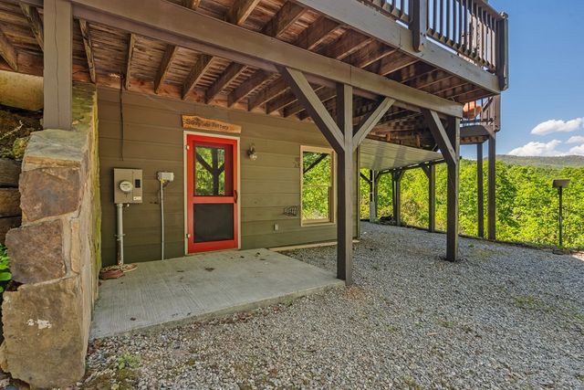 410 Falling Springs, Tiger, GA 30576