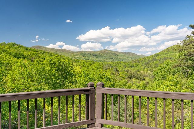 410 Falling Springs, Tiger, GA 30576