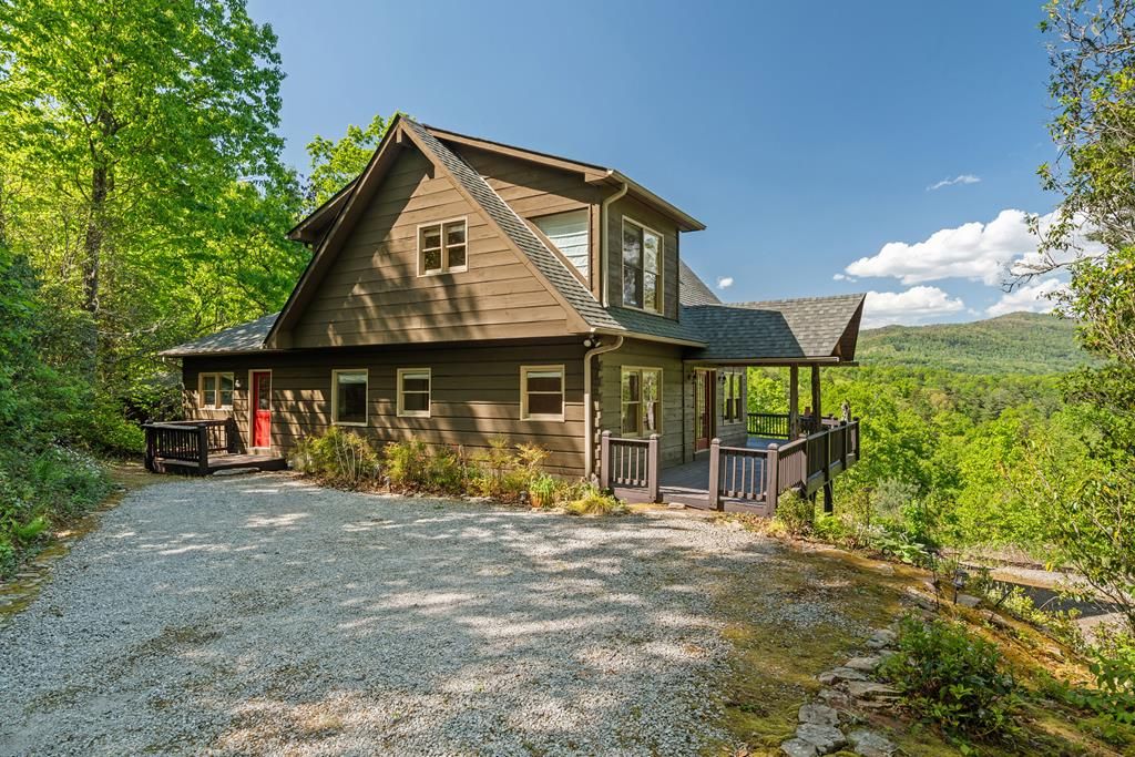 410 Falling Springs, Tiger, GA 30576